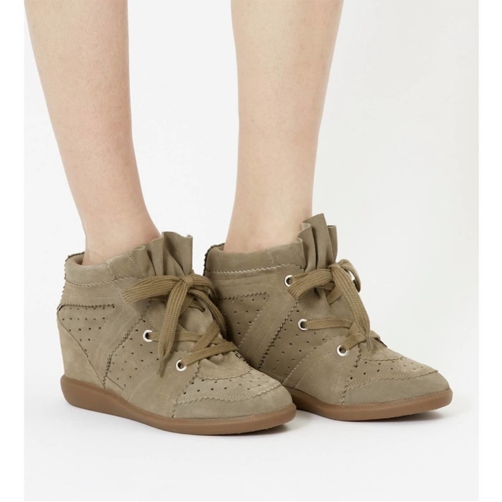 Isabel Marant Bobby Basket Suede Leather Perforated Sneakers in Taupe 37 / 7